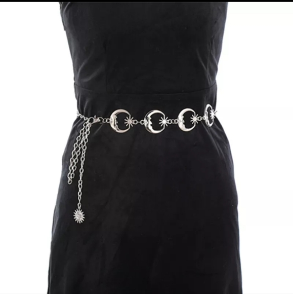 Moon & Stars Silver Chain Belt - Picture 8 of 16
